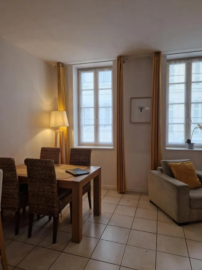 2 Pieces Dans Le Centre Avec Petite Terrasse 3*** Apartment Marseille