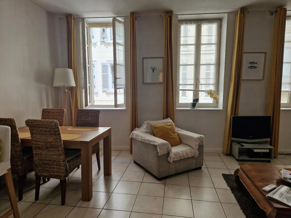 2 Pieces Dans Le Centre Avec Petite Terrasse 3*** Apartment Marseille