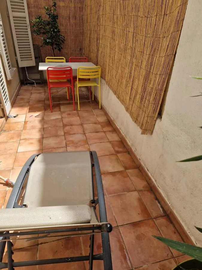 شقة 2 Pieces Dans Le Centre Avec Petite Terrasse 3*** مارسيليا